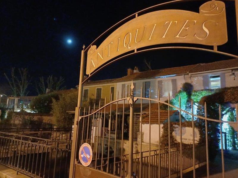 Pyramidhome By Les Bastidons De L'Isle מראה חיצוני תמונה